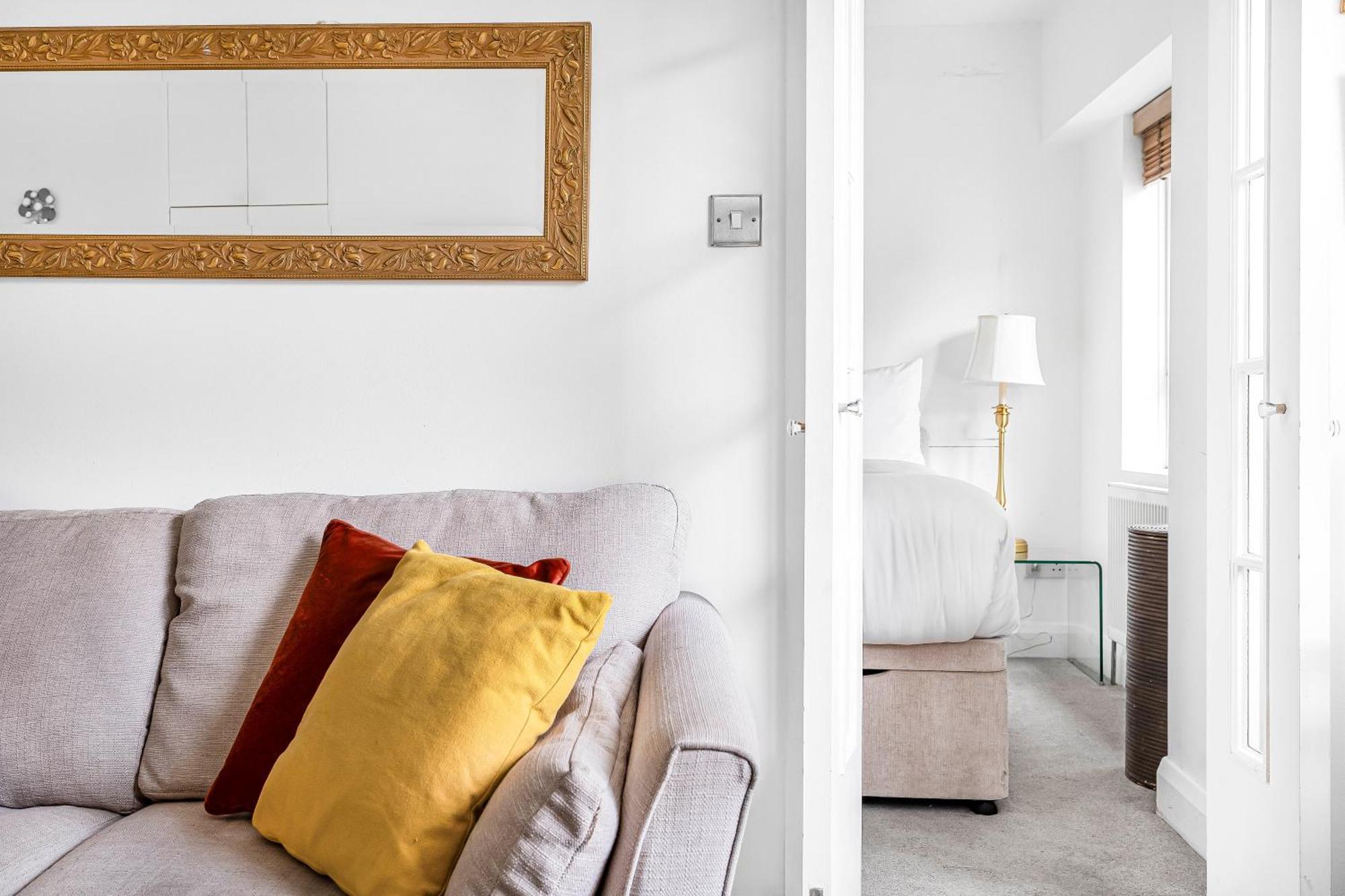 Elegant 1 Bedroom Flat Near Harrods Лондон Экстерьер фото